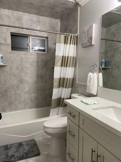 New! Modern Gated Summer Getaway Rosemead